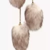 Der Treasure Tails-Schal aus Lammfell