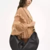 Große Hobo-Tasche mit Armband aus genarbtem Leder