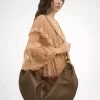 Große Hobo-Tasche mit Armband aus genarbtem Leder