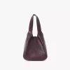 Kleine Chloé Balloon Tasche aus genarbtem Leder