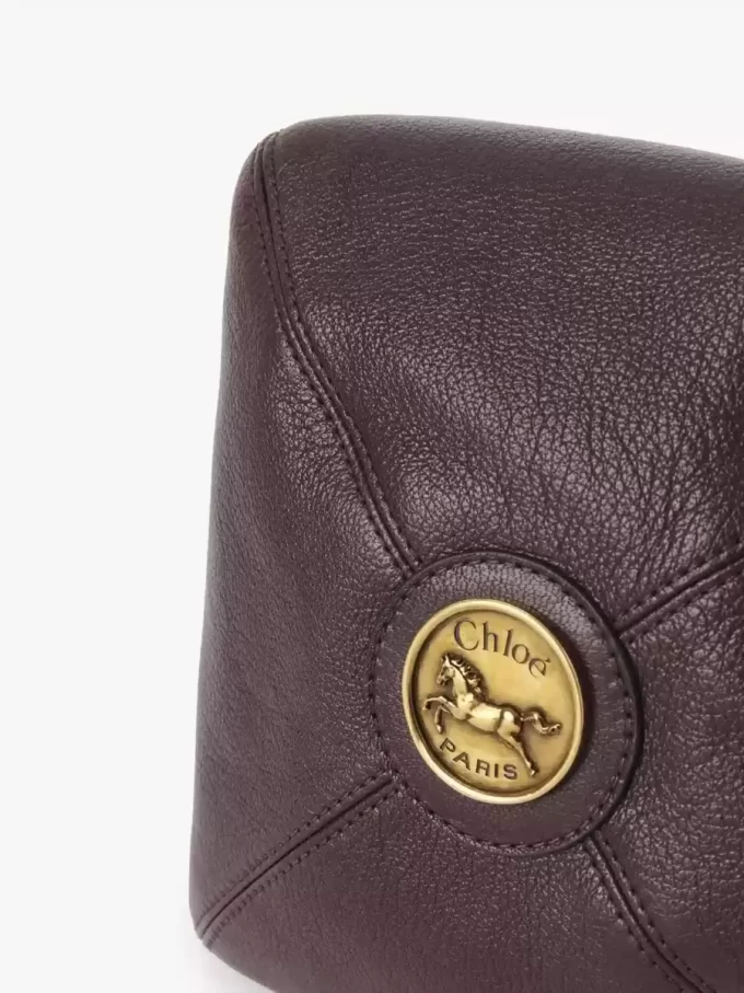 Kleine Chloé Balloon Tasche aus genarbtem Leder