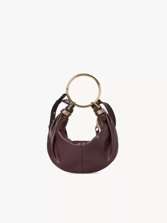 Kleine Hobo-Tasche mit Armband aus genarbtem Leder