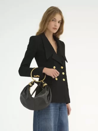 Kleine Hobo-Tasche mit Armband aus genarbtem Leder