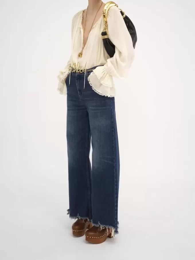 Kleine Hobo-Tasche mit Armband aus genarbtem Leder