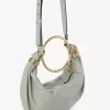 Kleine Hobo-Tasche mit Armband aus genarbtem Leder
