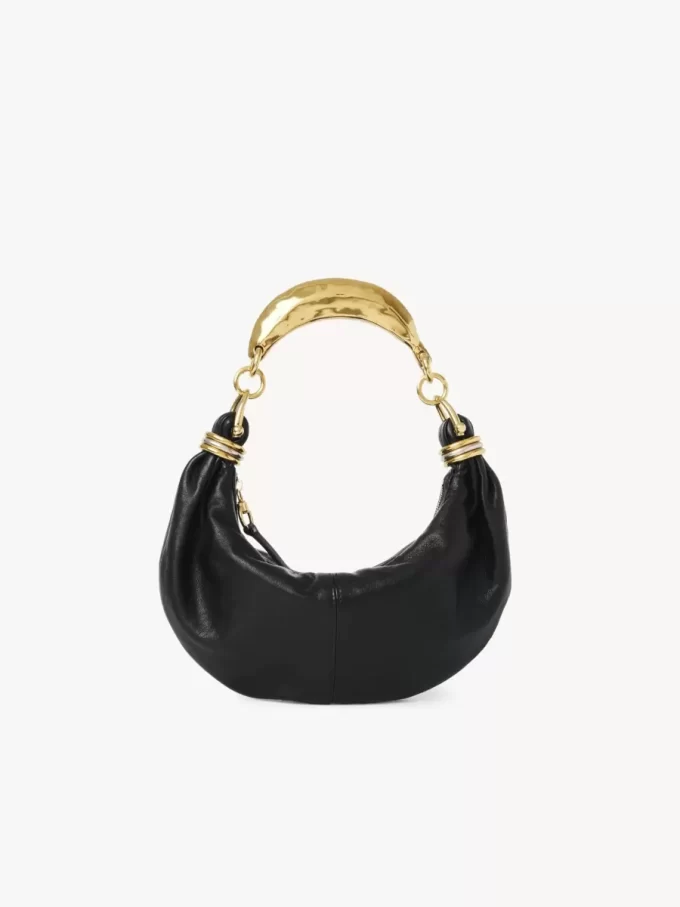 Kleine Hobo-Tasche mit Armband aus genarbtem Leder