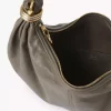 Kleine Hobo-Tasche mit Armband aus genarbtem Leder
