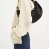 Kleine Hobo-Tasche mit Armband aus genarbtem Leder