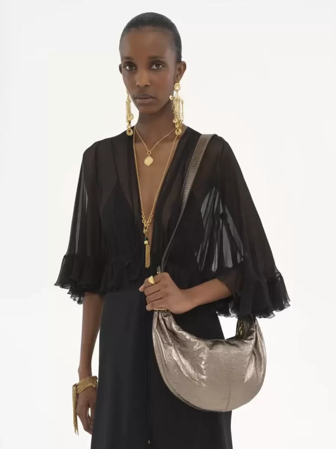 Kleine Hobo-Tasche mit Armband aus metallisiertem Leder