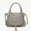 Kleine Marcie-Tasche aus genarbtem Leder