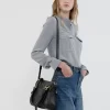 Kleine Marcie-Tasche aus genarbtem Leder