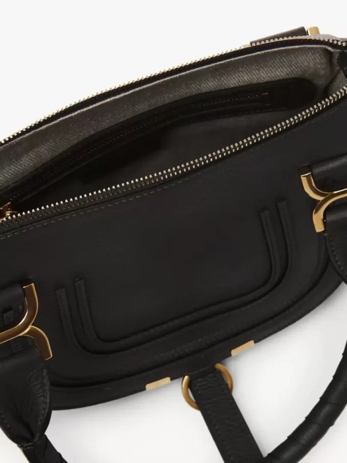 Kleine Marcie-Tasche aus genarbtem Leder