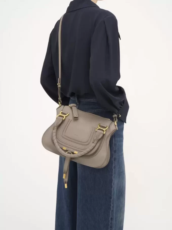 Kleine Marcie-Tasche aus genarbtem Leder