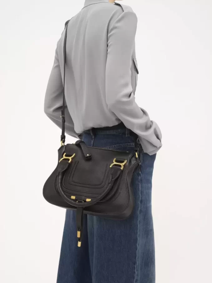 Kleine Marcie-Tasche aus genarbtem Leder