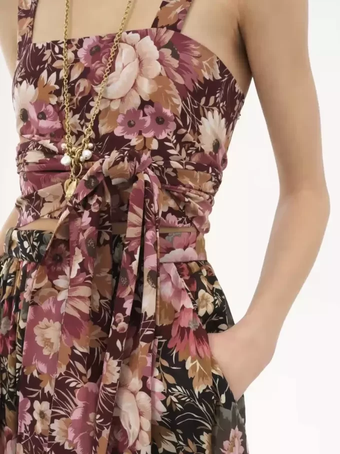 Kurzes Tanktop aus Crêpe de Chine mit Bindeband vorne