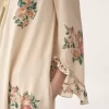 Langes Kleid mit eckigem Ausschnitt und Rüschen aus Crêpe de Chine