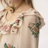 Langes Kleid mit eckigem Ausschnitt und Rüschen aus Crêpe de Chine