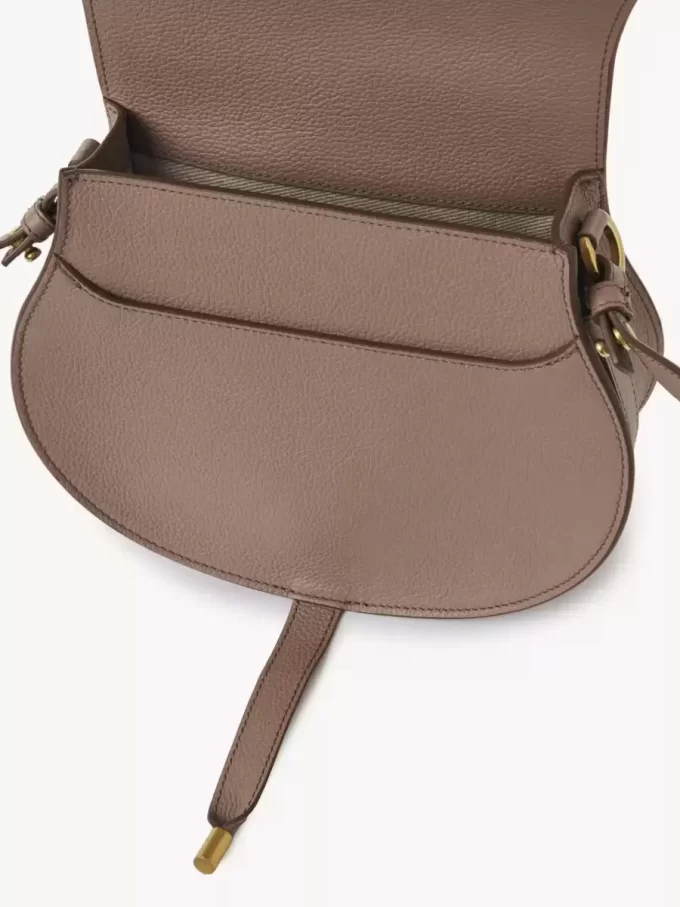 Marcie Satteltasche aus genarbtem Leder