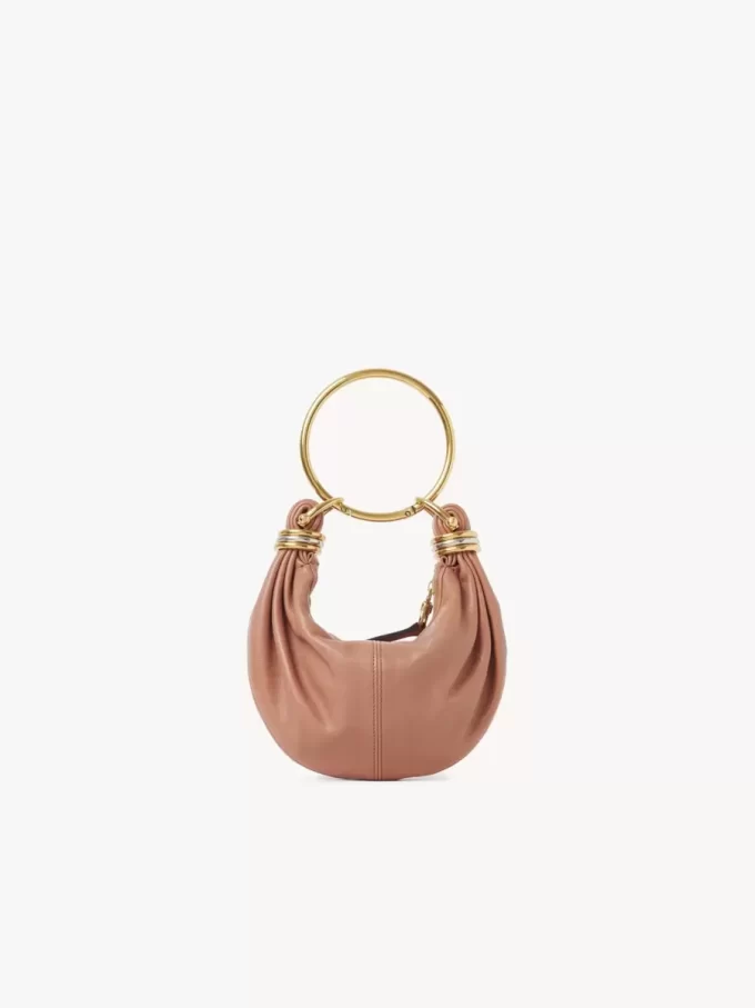 Mini Bracelet Hobo Bag aus genarbtem Leder