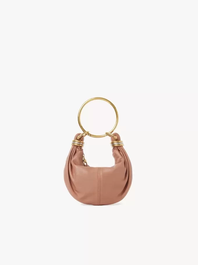 Mini Bracelet Hobo Bag aus genarbtem Leder
