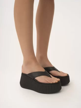 Nama Keilsandalette