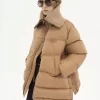 Pufferjacke mit hohem Kragen aus glänzendem Nylon